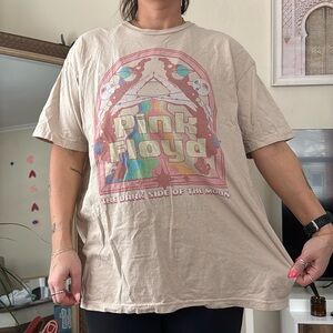 Pink Floyd Graphic Tee